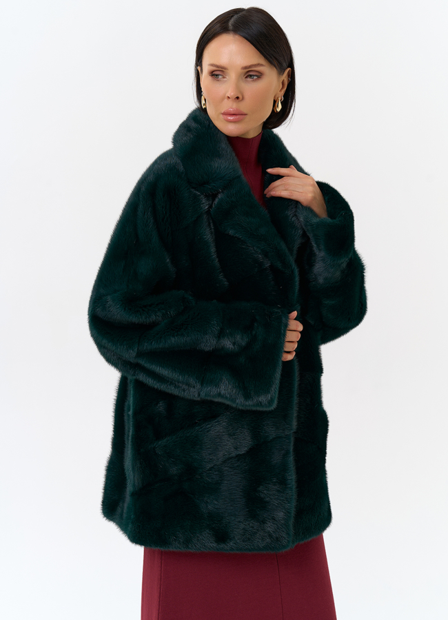 Шуба из меха норки с английским воротником в зеленом цвете модель № 31757 универмаг малина