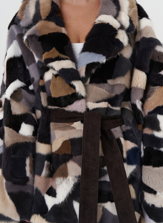 Шуба из меха норки с английским воротником