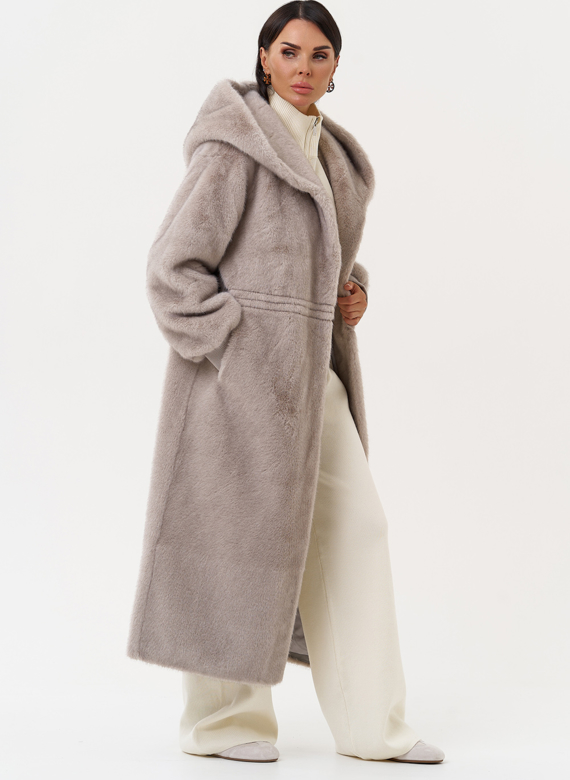 Женская шуба из эко меха с капюшоном