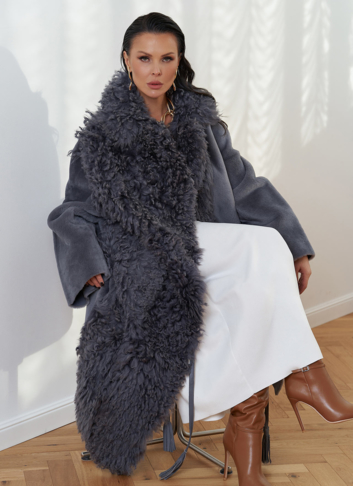 Длинная дубленка из натурального меха