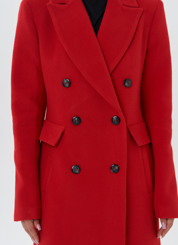 Двубортное пальто с английским воротником