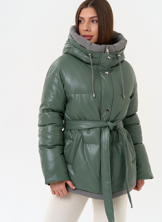 Женский пуховик из эко кожи с поясом