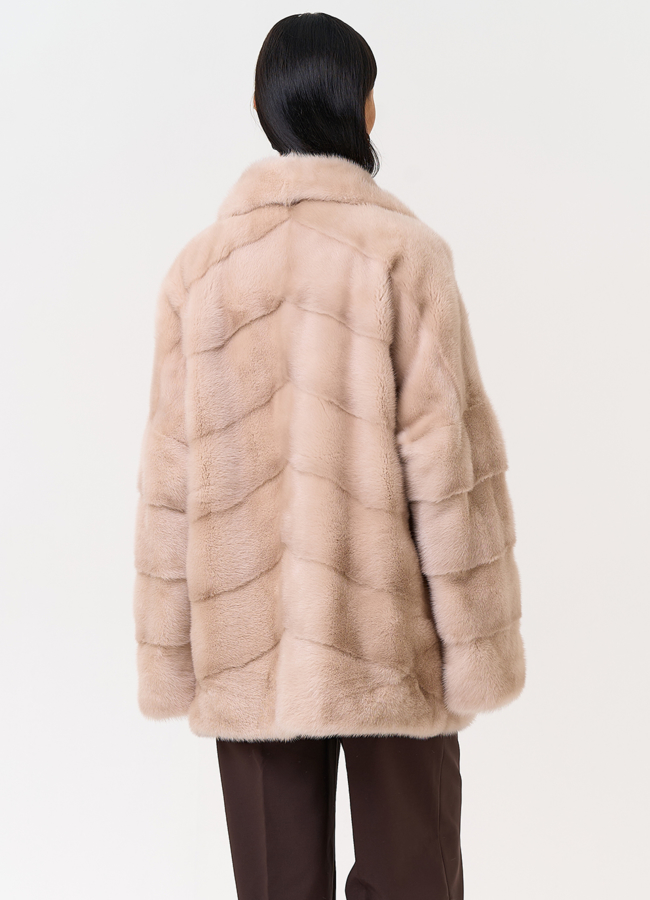 Укороченная шуба из меха норки с английским воротником модель № 30688 в кредит